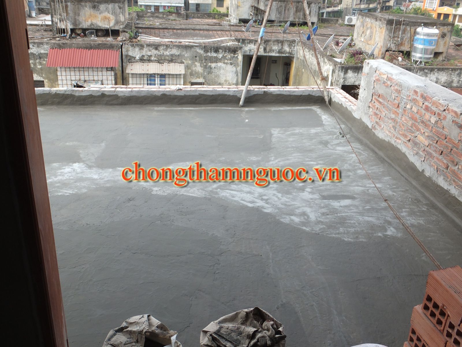 Chống thấm sàn mái (chongthamnguoc.vn)